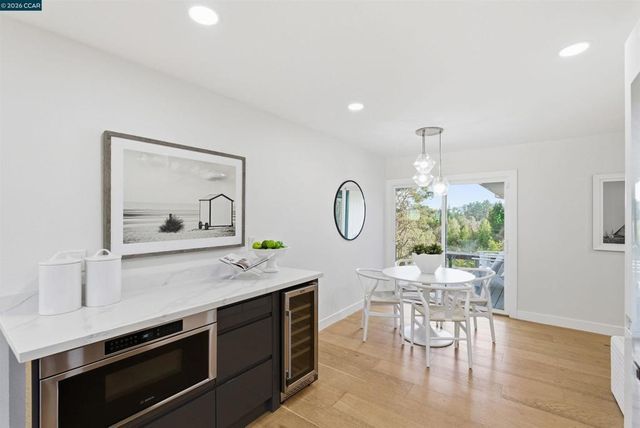 89 Greenfield Dr, Moraga, CA 94556