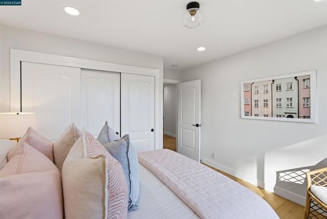 89 Greenfield Dr, Moraga, CA 94556