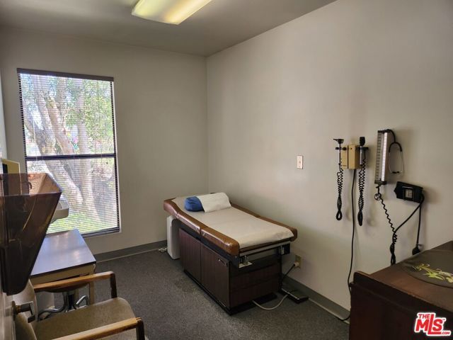 655 E Queen Street, Inglewood, CA 90301