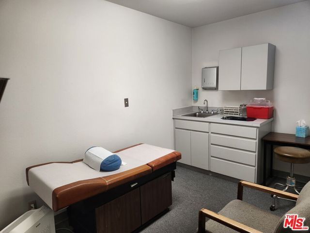 655 E Queen Street, Inglewood, CA 90301