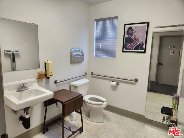 655 E Queen Street, Inglewood, CA 90301