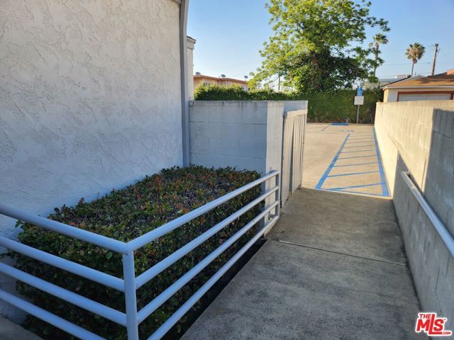 655 E Queen Street, Inglewood, CA 90301