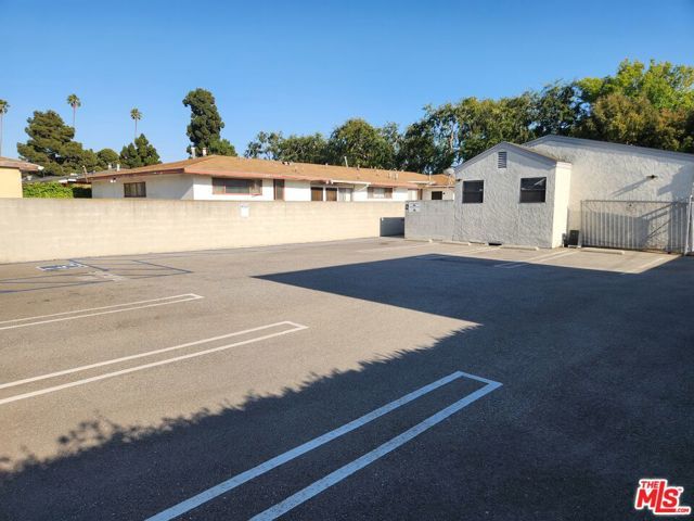 655 E Queen Street, Inglewood, CA 90301