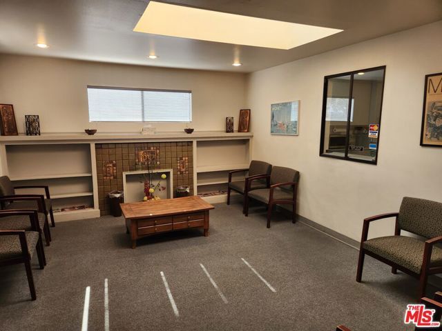 655 E Queen Street, Inglewood, CA 90301