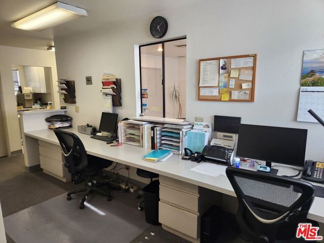 655 E Queen Street, Inglewood, CA 90301