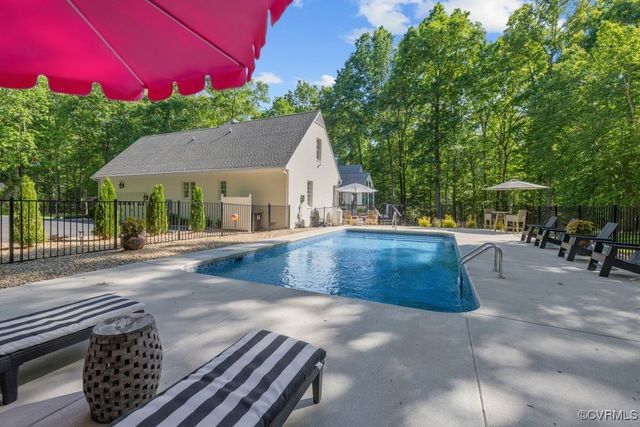 2951 W Maple Grove Ln, Powhatan, VA 23139