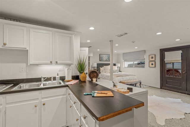 5849 Merrymount Road, Westover Hills, TX 76107