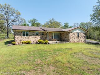 470511 1110 Road, Muldrow, OK 74948