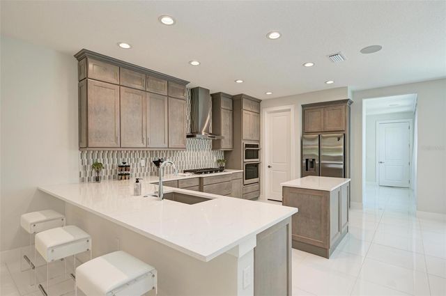 6013 WHITE MANGROVE LANE, Bradenton, FL 34210