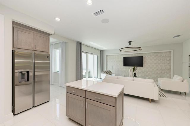 6013 WHITE MANGROVE LANE, Bradenton, FL 34210