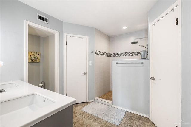 7112 N 15th Street, Mcallen, TX 78504