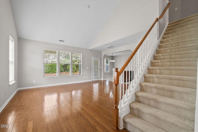 101 Courts Garden Way, Cary, NC 27513