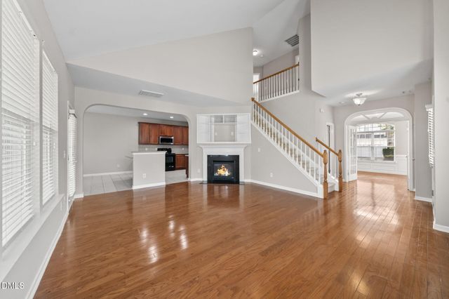 101 Courts Garden Way, Cary, NC 27513