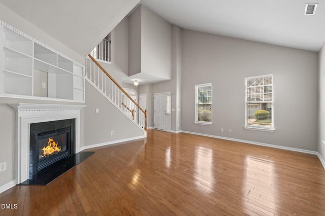 101 Courts Garden Way, Cary, NC 27513