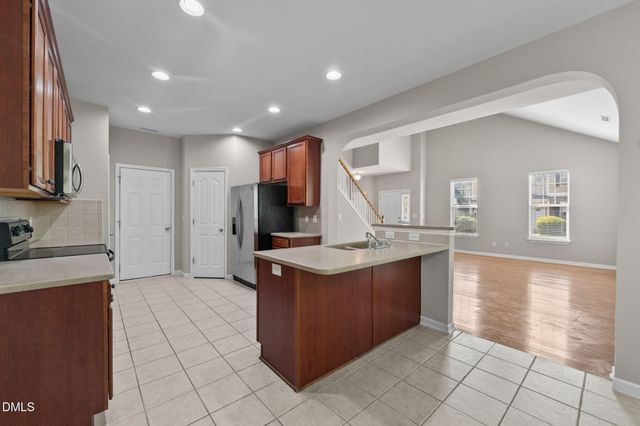 101 Courts Garden Way, Cary, NC 27513