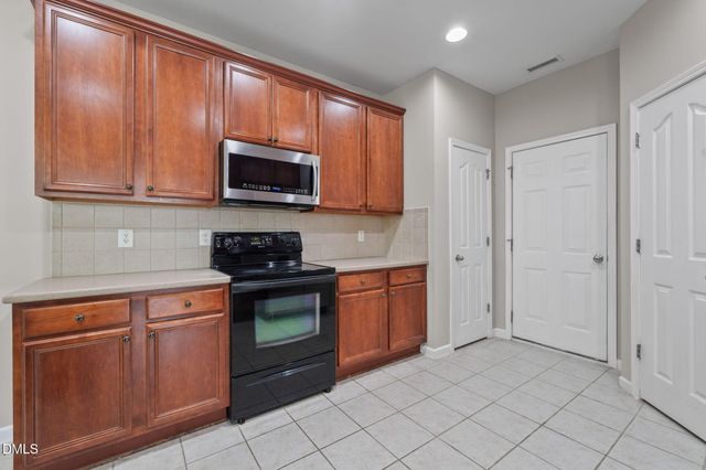 101 Courts Garden Way, Cary, NC 27513