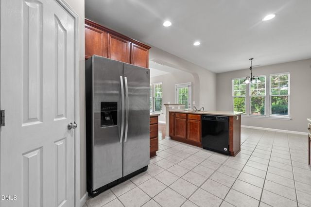 101 Courts Garden Way, Cary, NC 27513