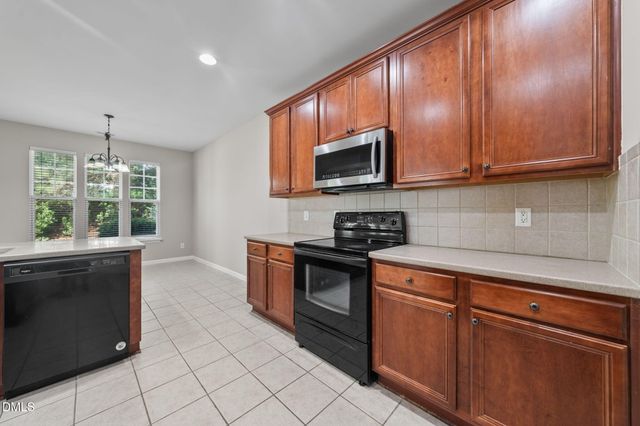 101 Courts Garden Way, Cary, NC 27513