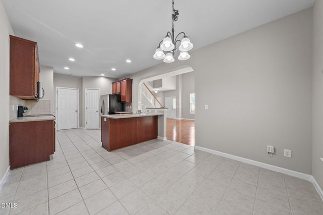 101 Courts Garden Way, Cary, NC 27513