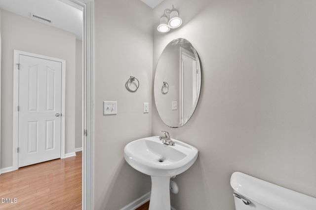 101 Courts Garden Way, Cary, NC 27513