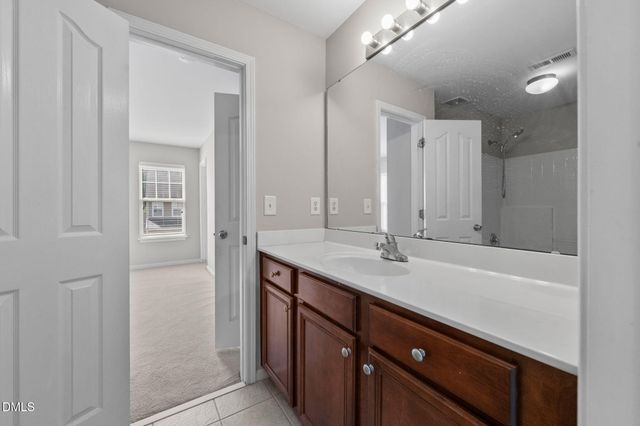 101 Courts Garden Way, Cary, NC 27513
