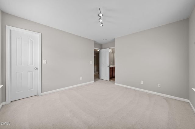 101 Courts Garden Way, Cary, NC 27513