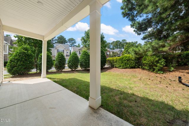 101 Courts Garden Way, Cary, NC 27513