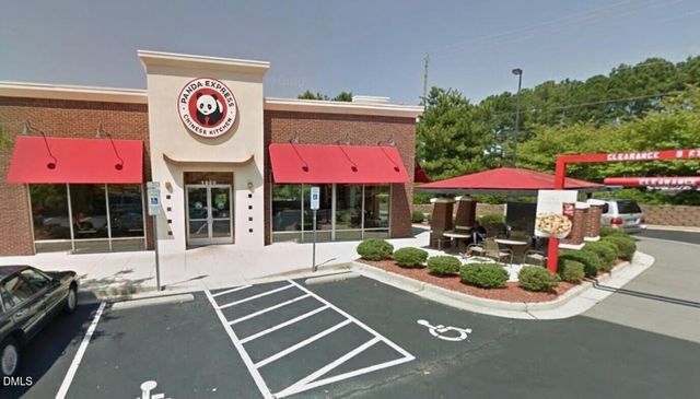 101 Courts Garden Way, Cary, NC 27513