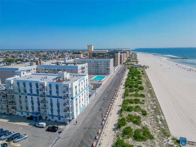 10 Franklin Boulevard 411, Long Beach, NY 11561