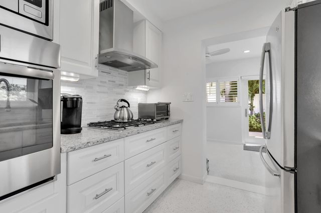 1012 Langer Way, Delray Beach, FL 33483
