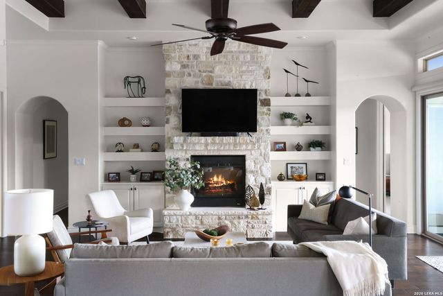 1543 Via Principale, New Braunfels, TX 78132