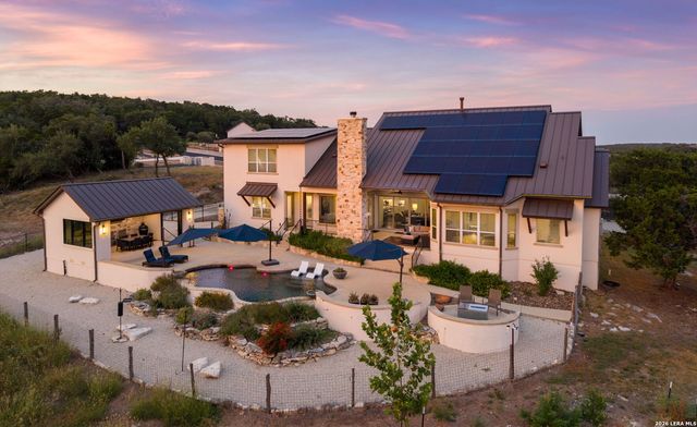 1543 Via Principale, New Braunfels, TX 78132