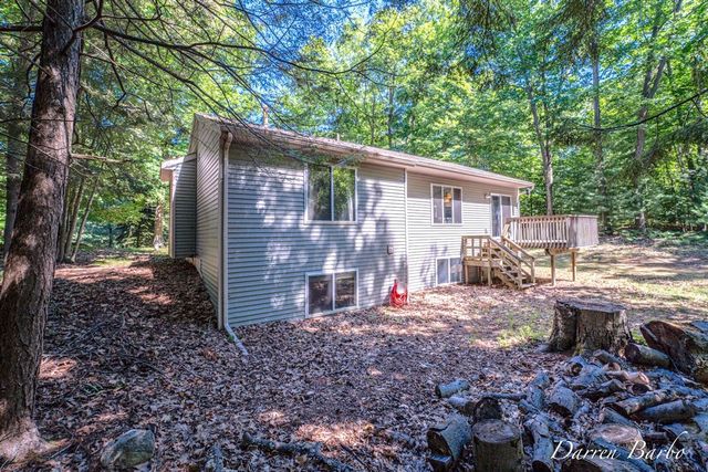 4561 N Pine Avenue, Mears, MI 49436