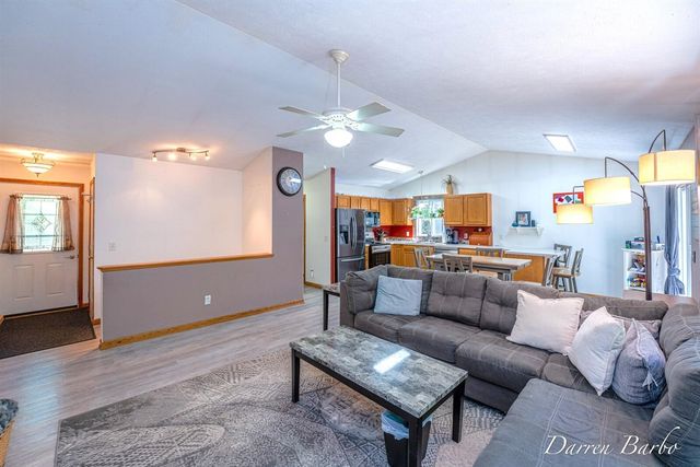 4561 N Pine Avenue, Mears, MI 49436