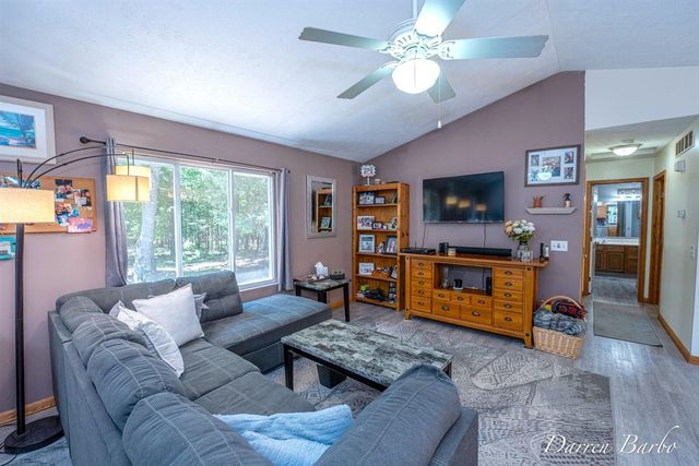 4561 N Pine Avenue, Mears, MI 49436
