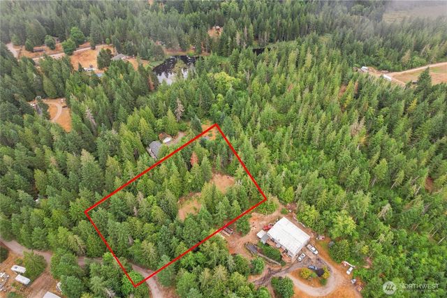 1171 W Camp Sundown Road, Bremerton, WA 98312