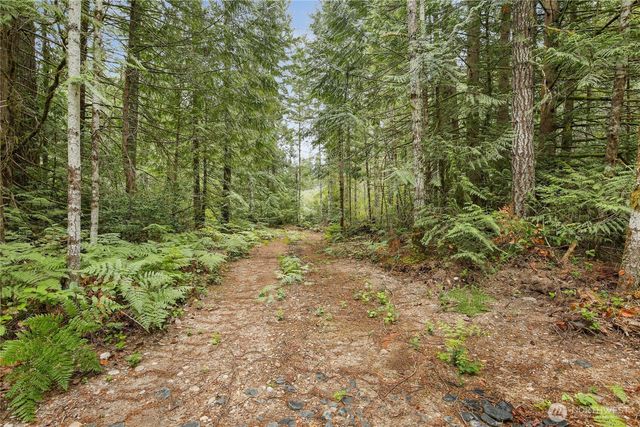 1171 W Camp Sundown Road, Bremerton, WA 98312
