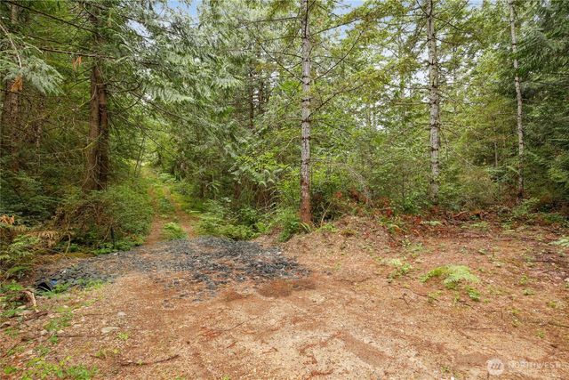 1171 W Camp Sundown Road, Bremerton, WA 98312
