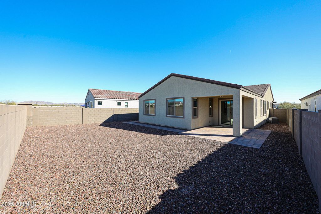 Image 40 of property listing at 18062 W AMBER RIDGE Way, Goodyear, AZ 85338