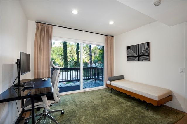 4828 Regalo, Woodland Hills, CA 91364