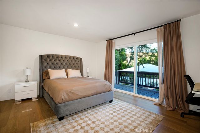 4828 Regalo, Woodland Hills, CA 91364