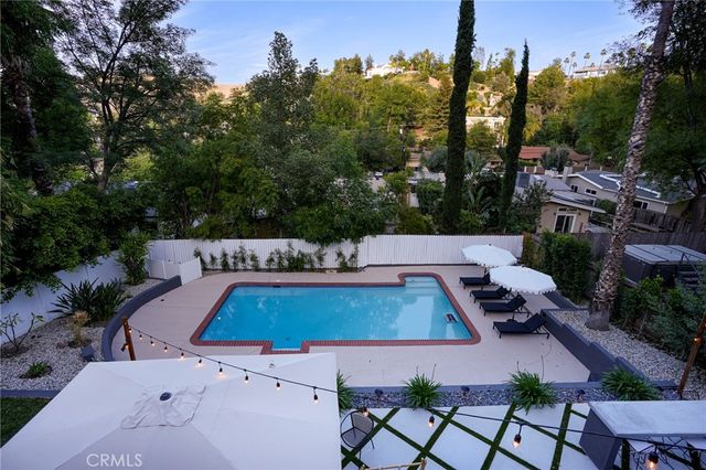 4828 Regalo, Woodland Hills, CA 91364