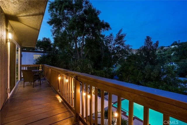 4828 Regalo, Woodland Hills, CA 91364