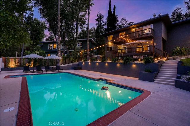 4828 Regalo, Woodland Hills, CA 91364