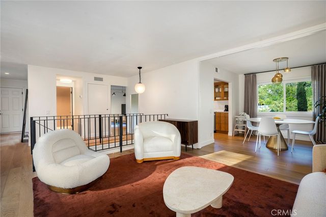 4828 Regalo, Woodland Hills, CA 91364