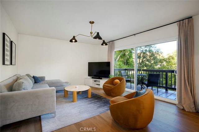 4828 Regalo, Woodland Hills, CA 91364
