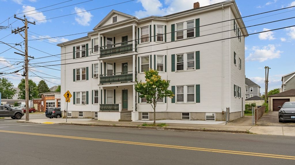 300 Nash Rd, New Bedford, MA 02746