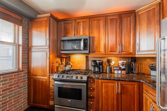 5800 Arlington Avenue 20L, Bronx, NY 10471