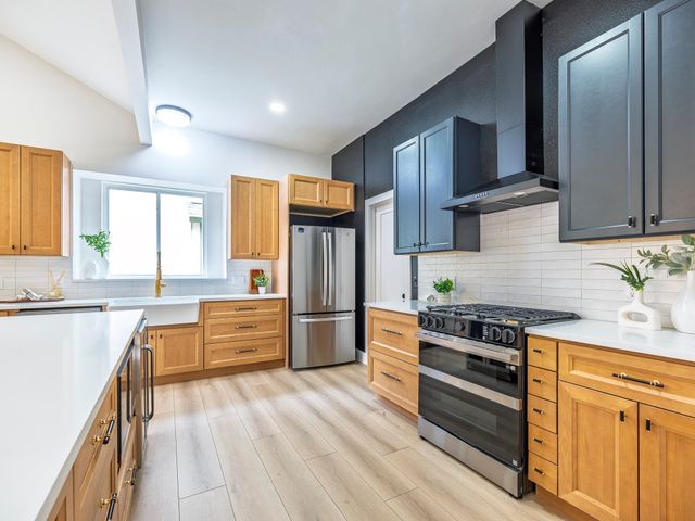 8111 Elkhorn Mountain TRL, Austin, TX 78729