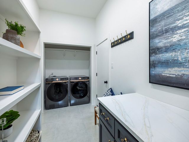 8111 Elkhorn Mountain TRL, Austin, TX 78729